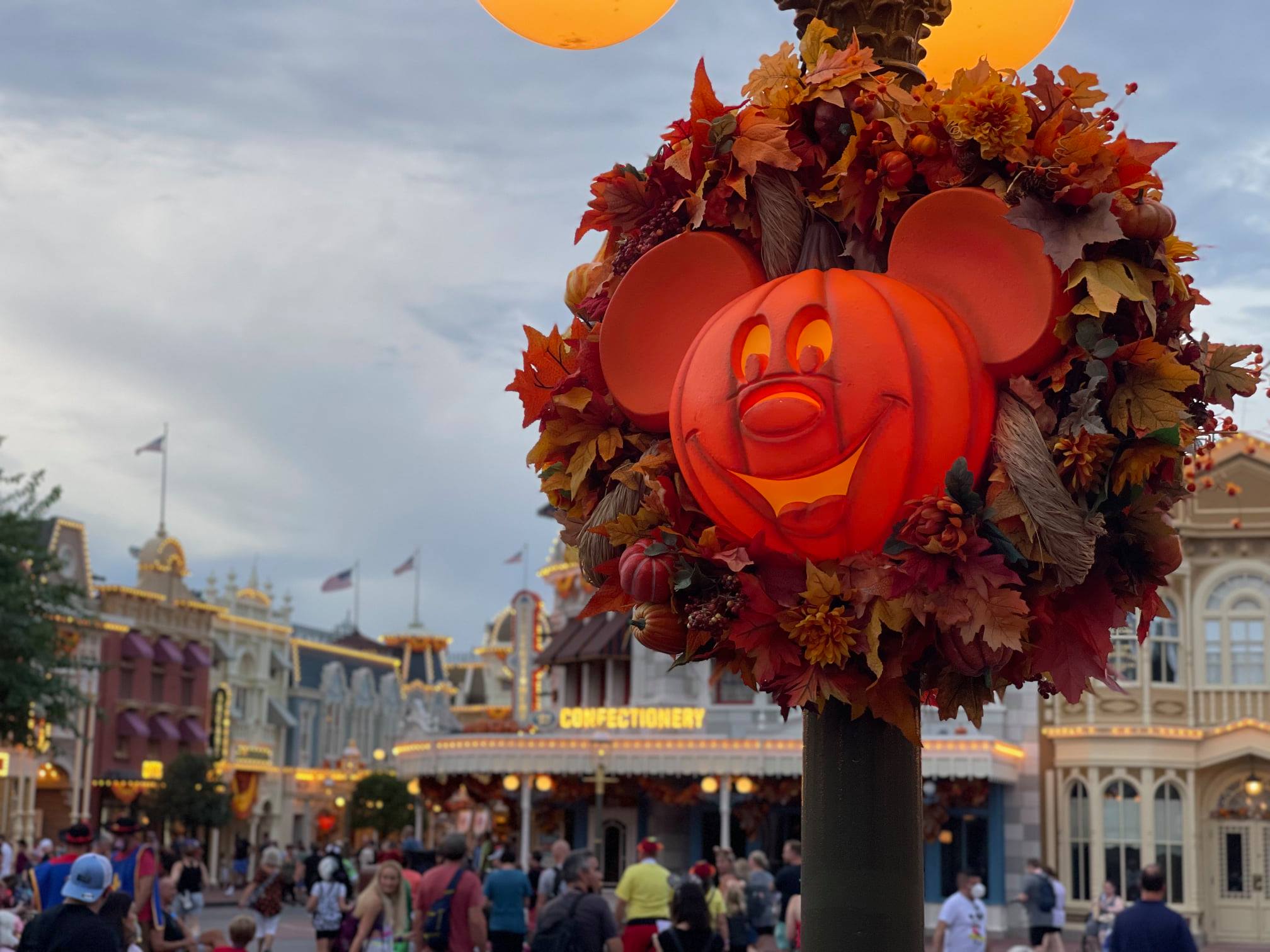 Walt Disney World crowds in October